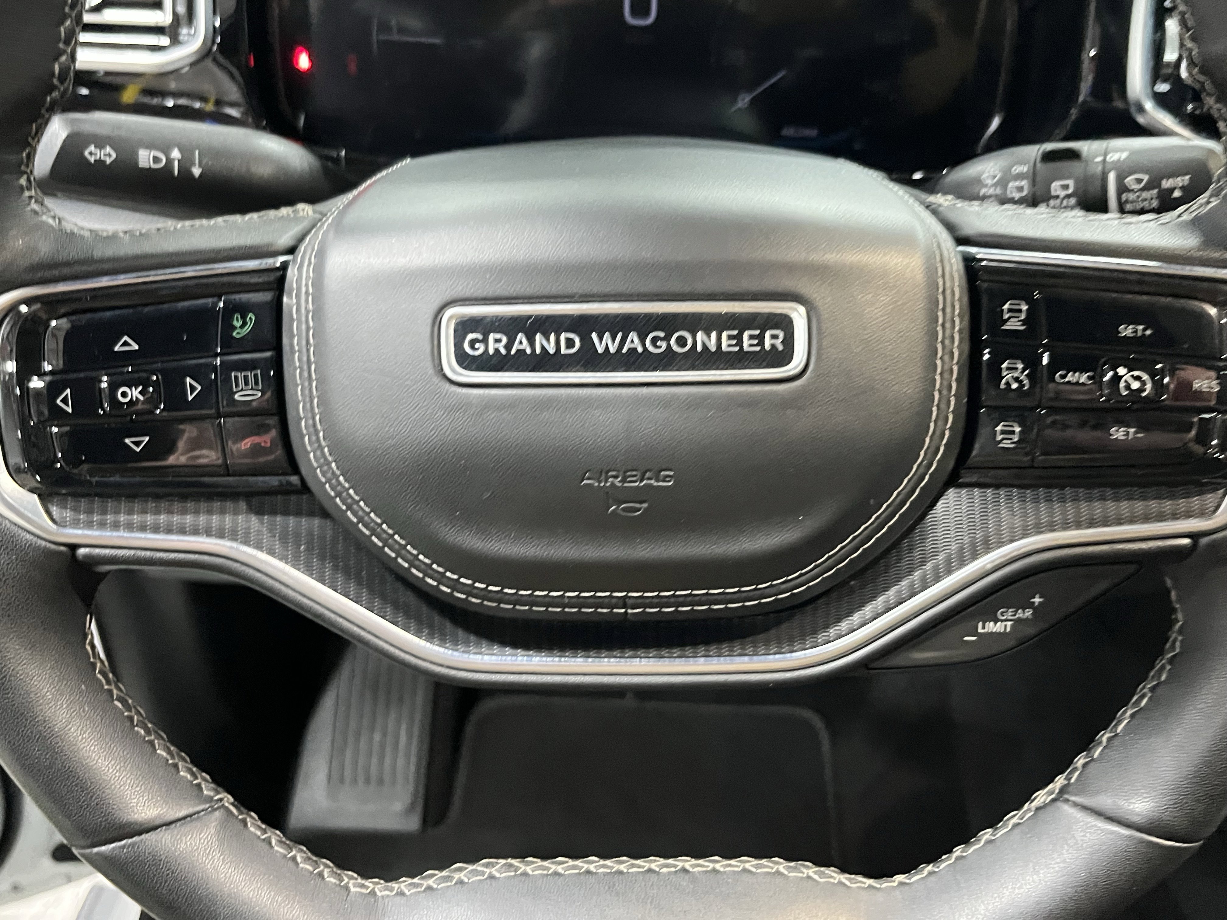 Used 2024 Jeep Grand Wagoneer L Series II w/ Quick Order Packagew 28T image 21