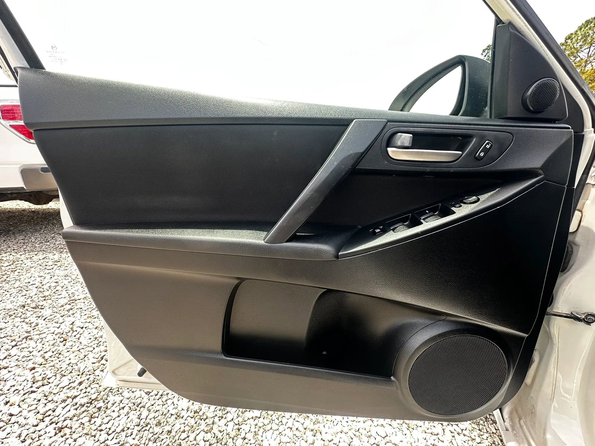 Used 2013 MAZDA MAZDA3 i Touring FWD image 22