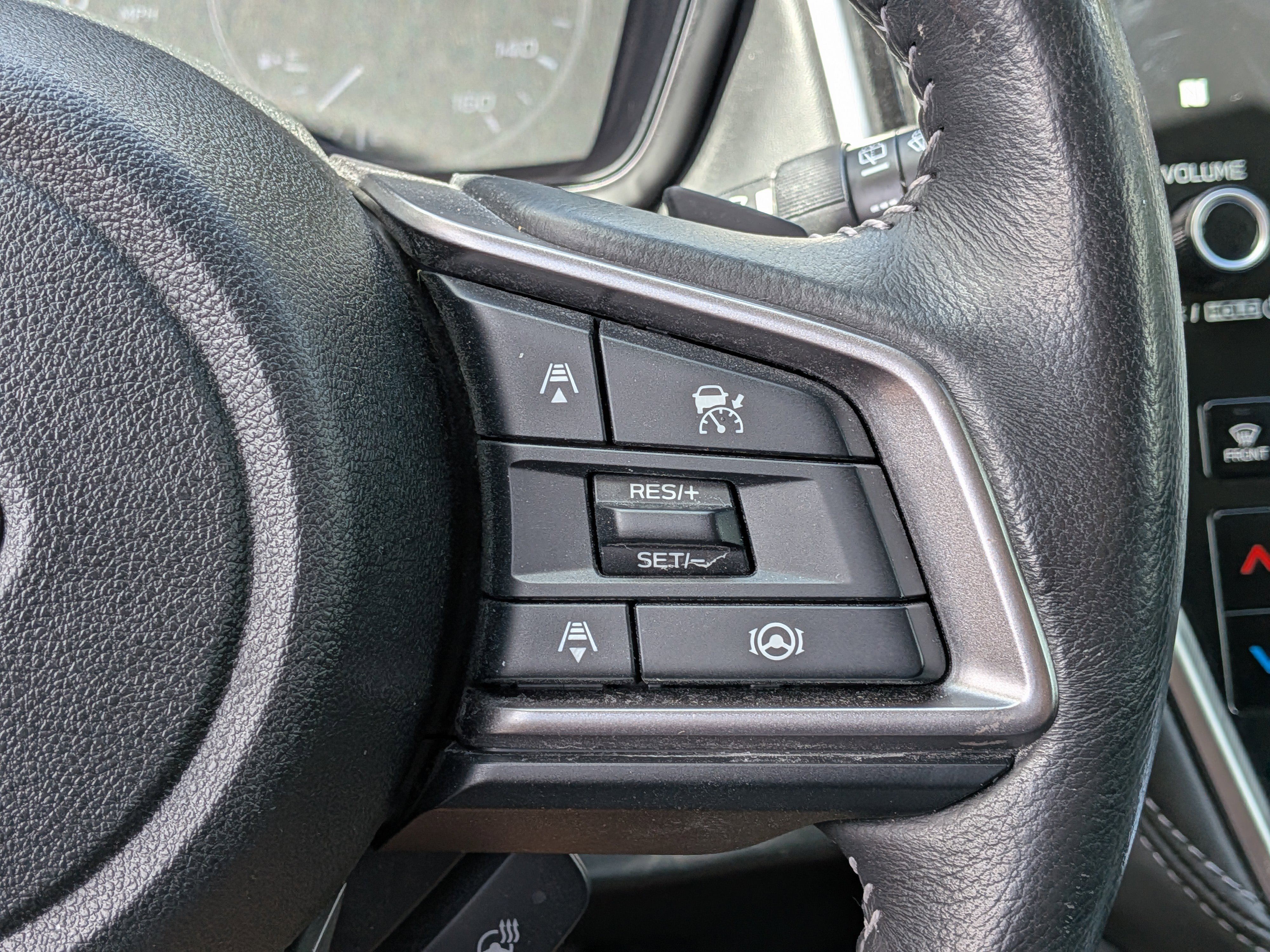 Used 2023 Subaru Outback Limited image 27