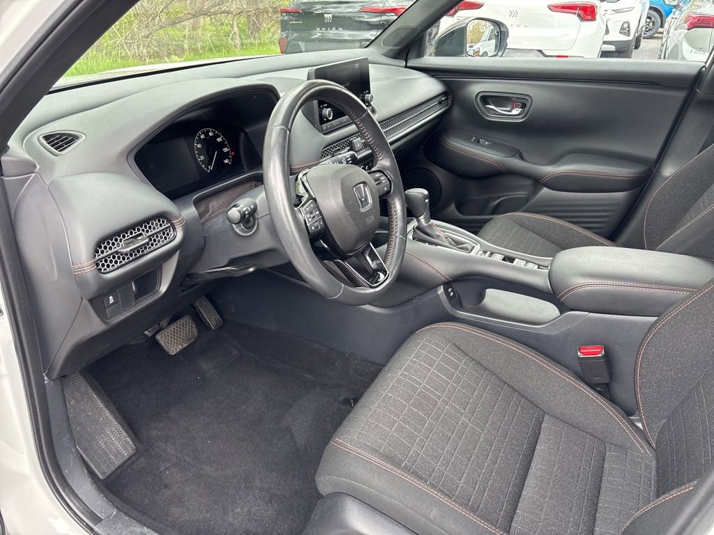 Used 2024 Honda HR-V Sport image 9