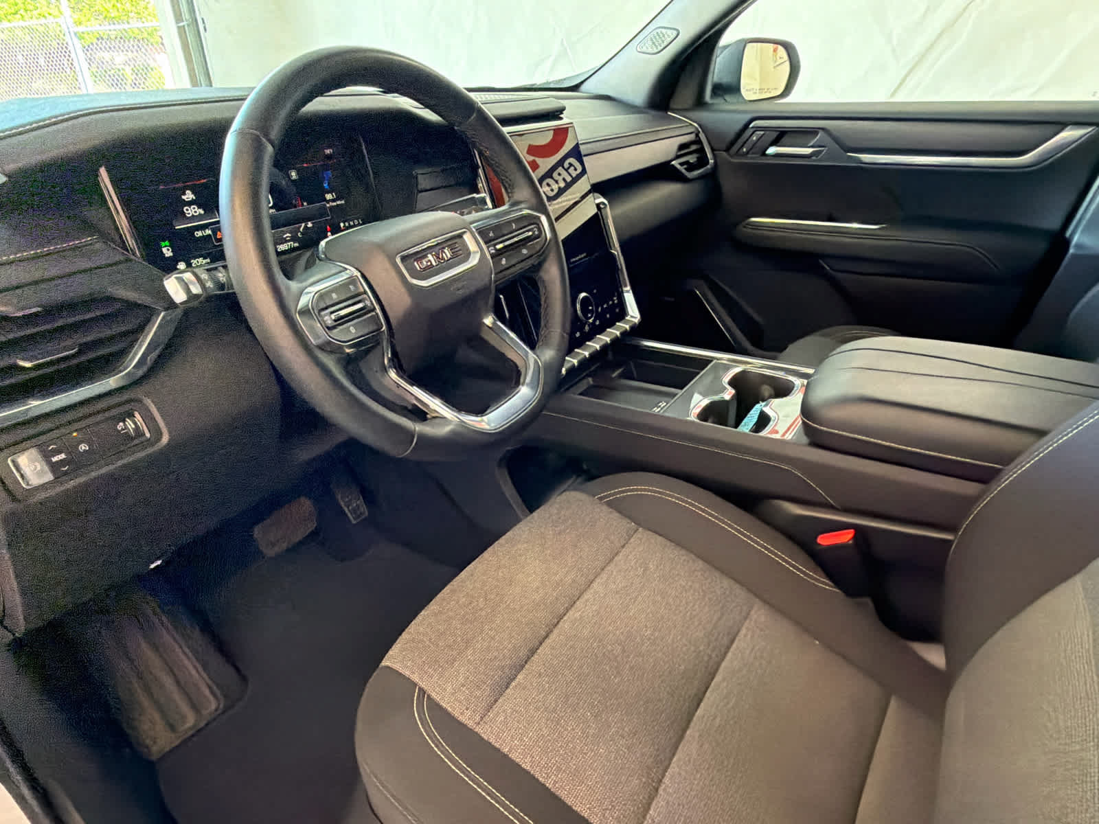 Used 2025 GMC Acadia Elevation FWD image 17