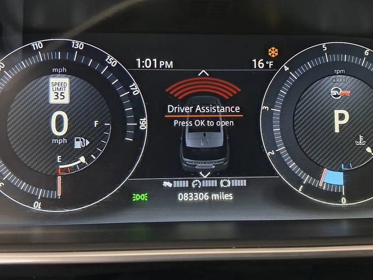 Used 2017 Land Rover Range Rover Sport SVR AWD/4WD image 13