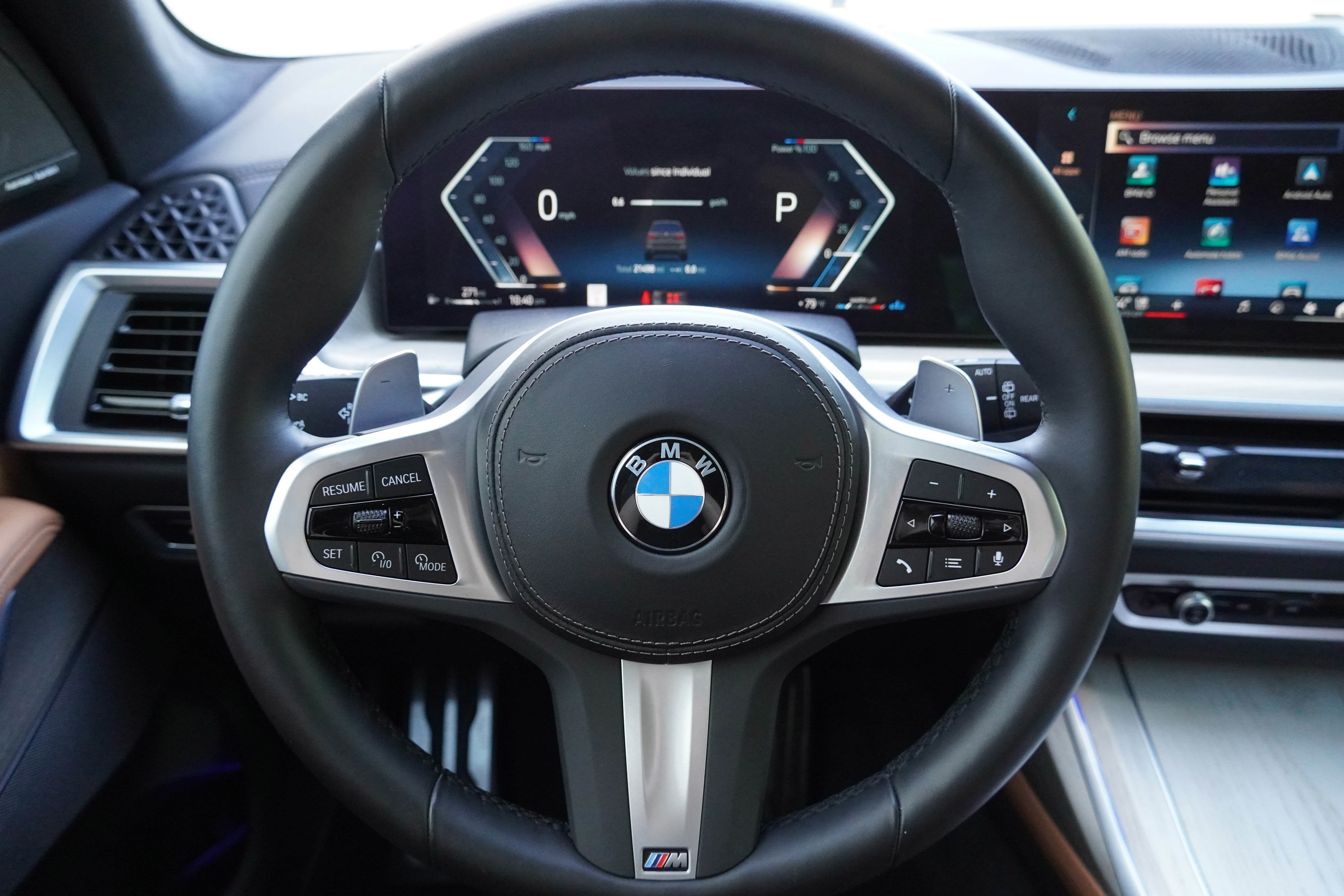 Certified 2024 BMW X7 xDrive40i w/ M Sport Package AWD/4WD image 18
