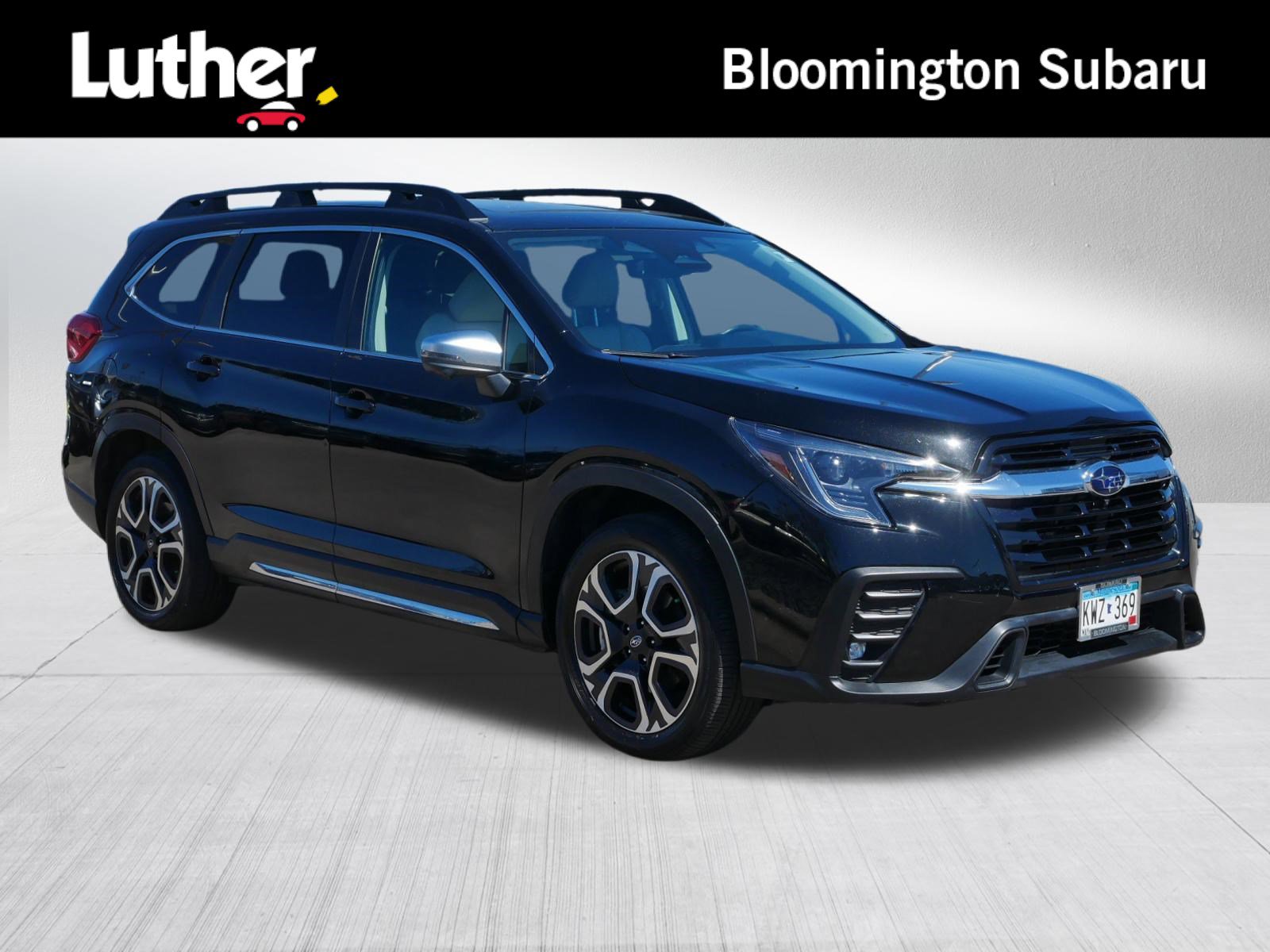 Used 2023 Subaru Ascent Limited w/ Technology Package image 1
