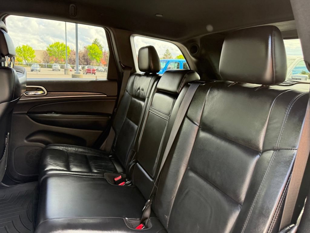 Used 2018 Jeep Grand Cherokee Limited w/ Trailer Tow Group IV AWD/4WD image 30