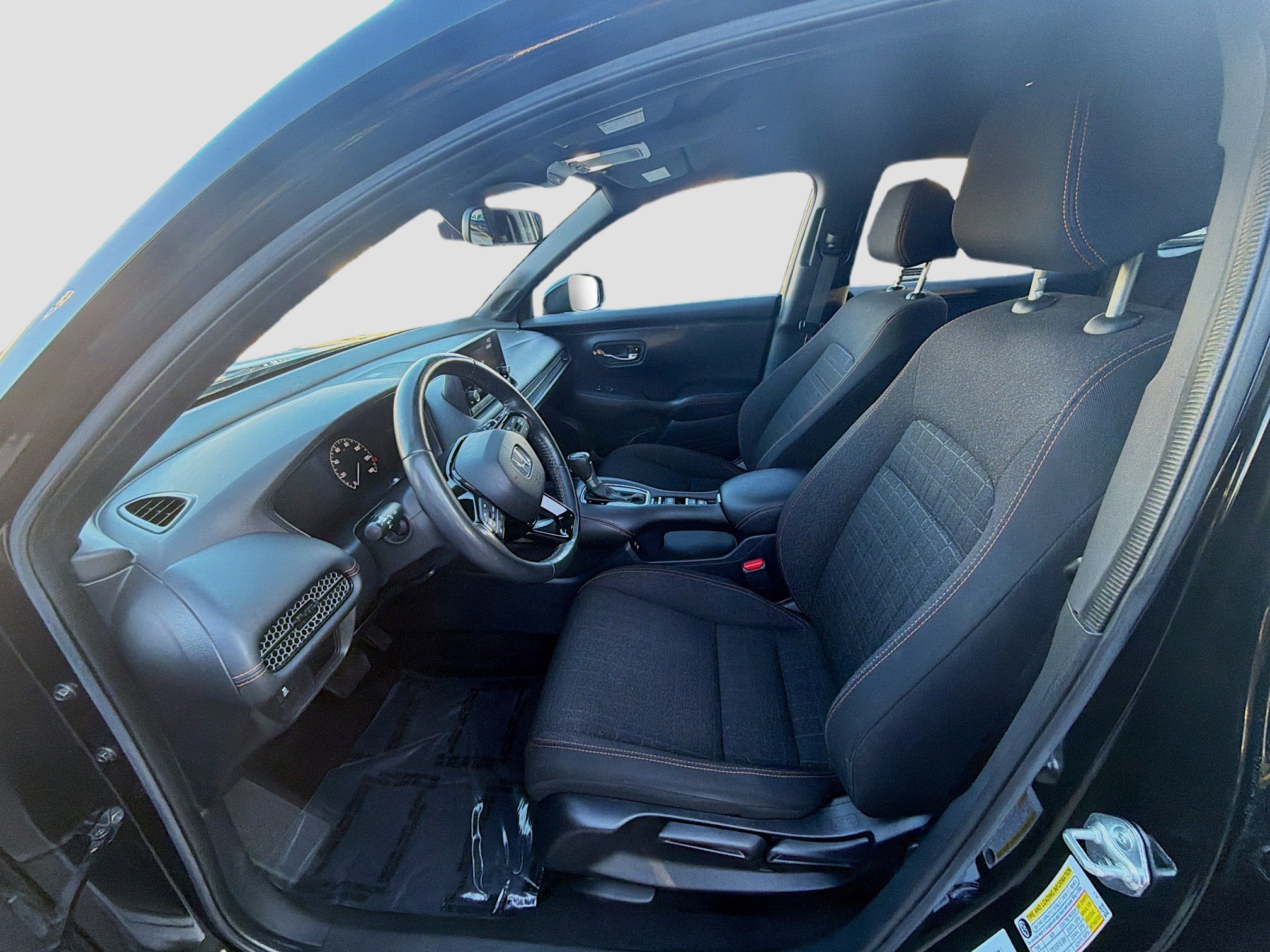 Used 2024 Honda HR-V Sport image 18