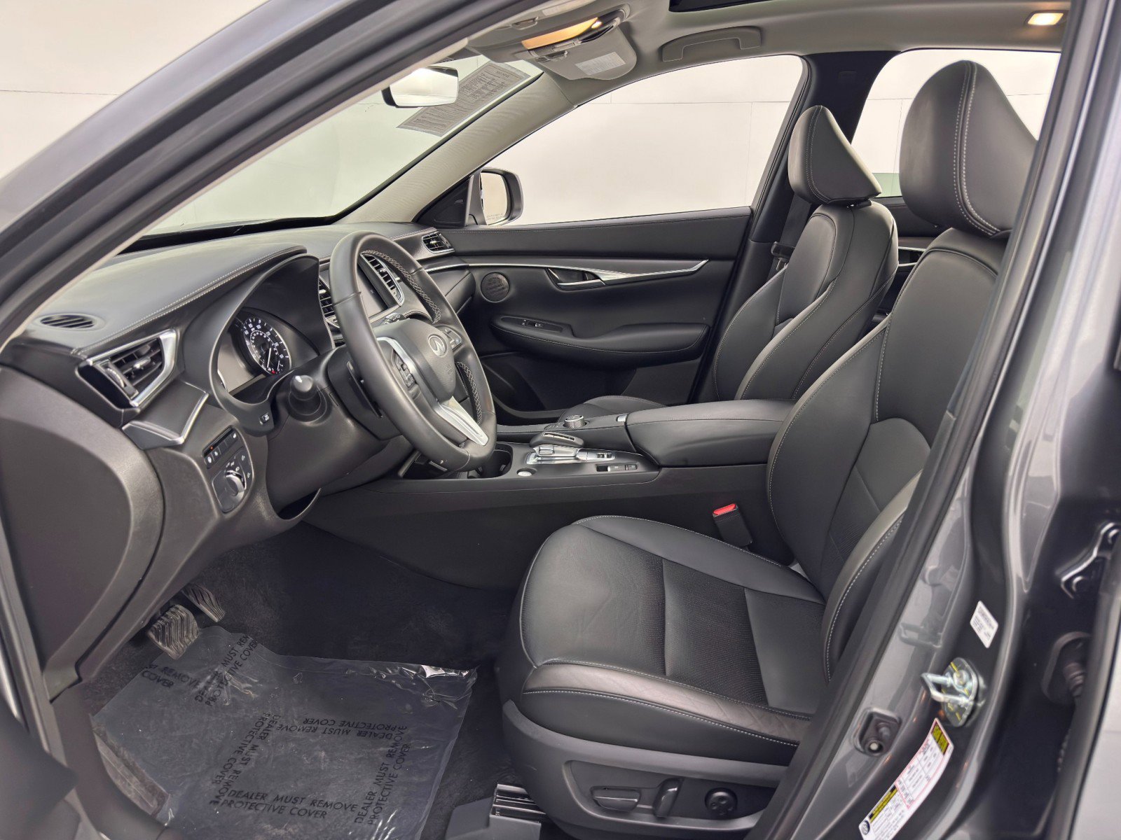 Used 2024 INFINITI QX50 Luxe image 16