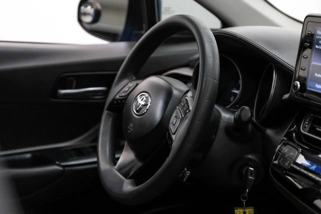 Used 2020 Toyota C-HR LE image 14