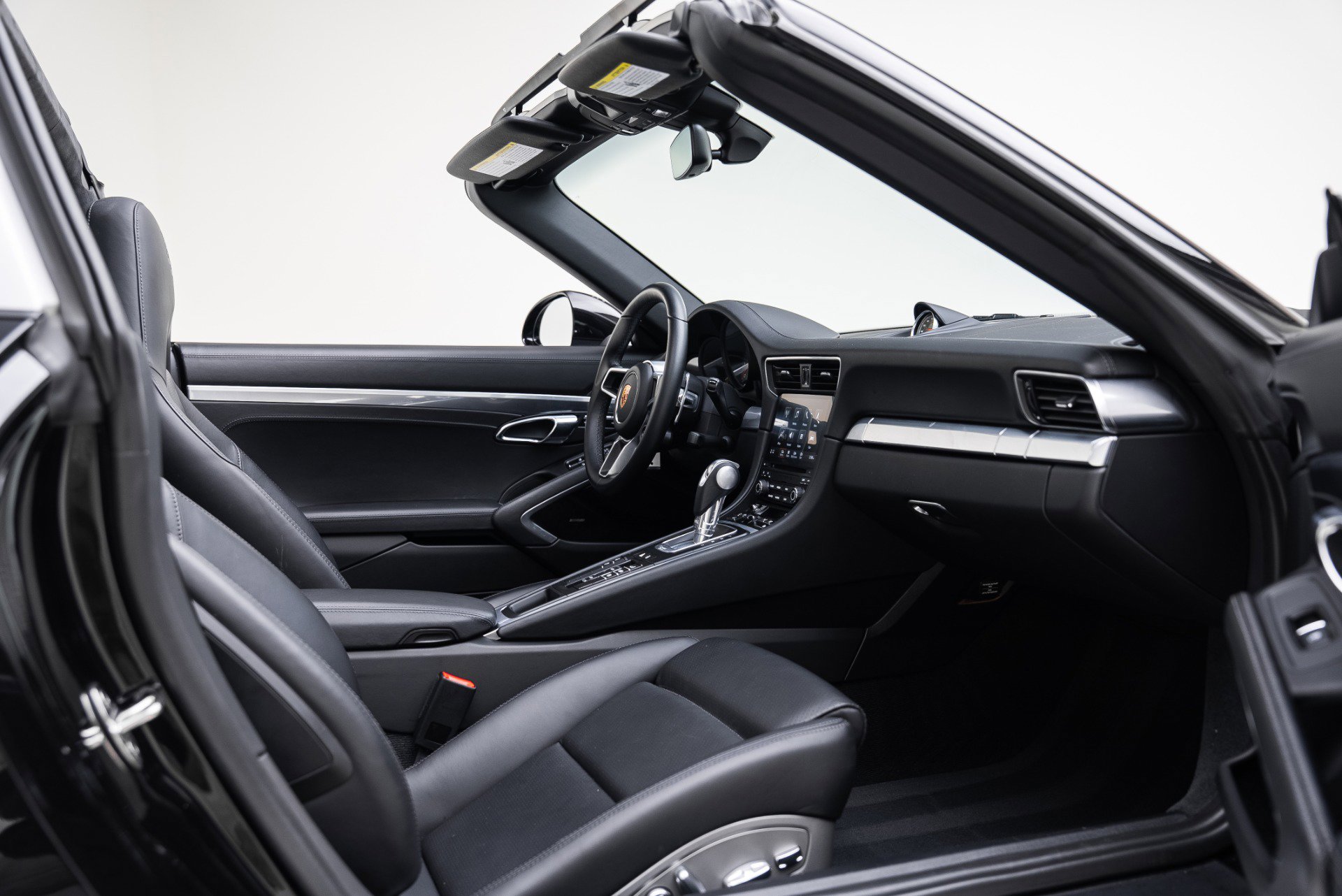 Used 2018 Porsche 911 Targa 4S image 31