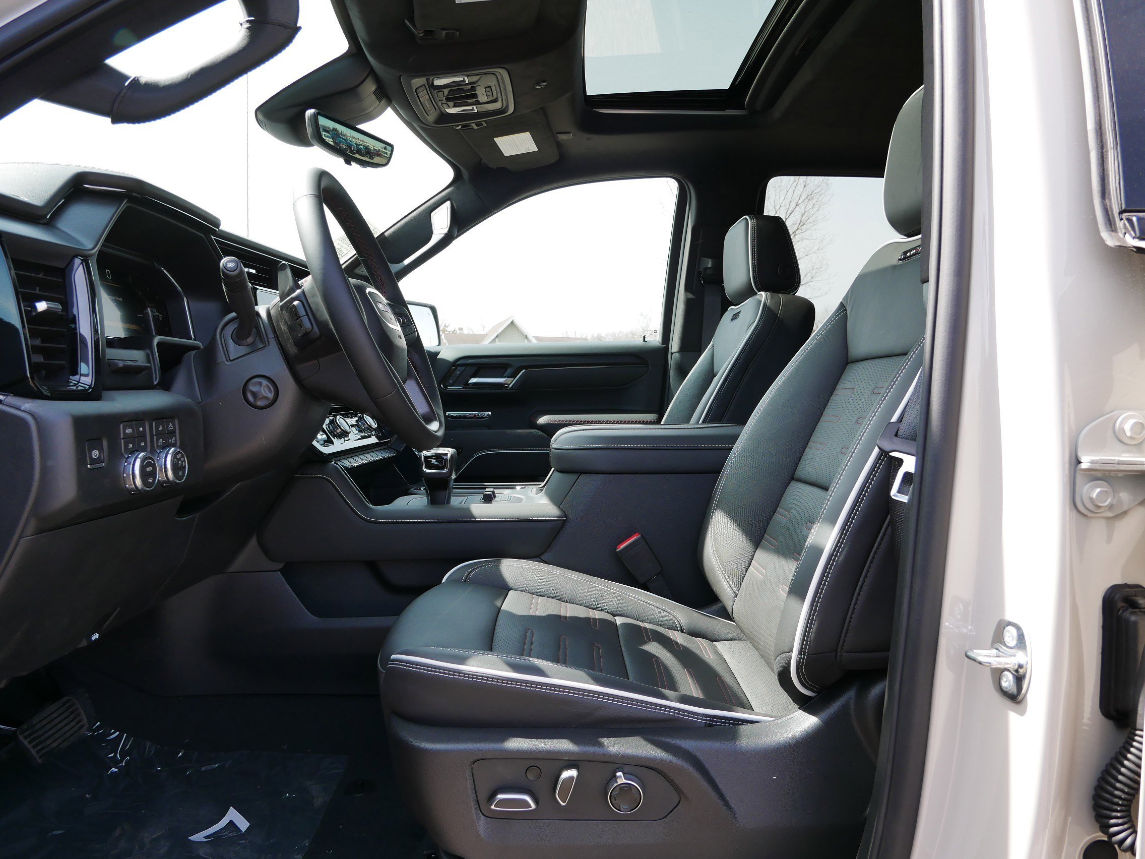 New 2026 GMC Sierra 1500 AT4X AWD/4WD image 11