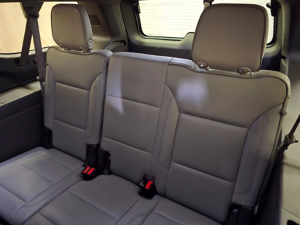Used 2022 GMC Yukon XL SLT w/ SLT Luxury Package AWD/4WD image 36