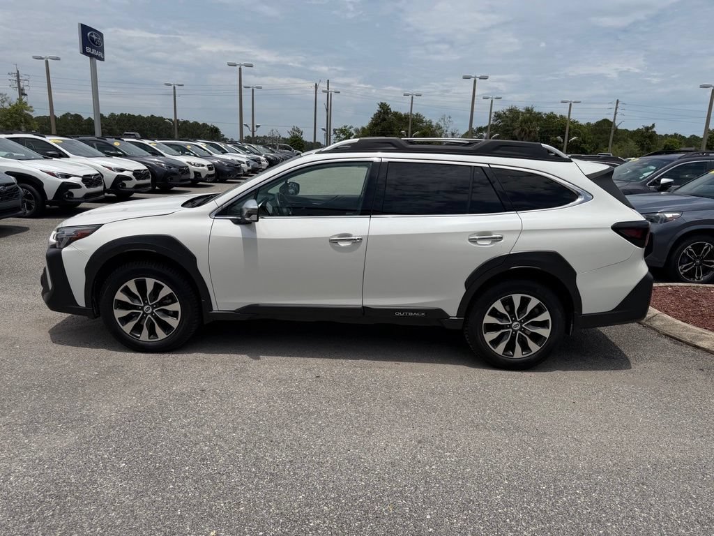 Used 2023 Subaru Outback Touring XT AWD/4WD image 10