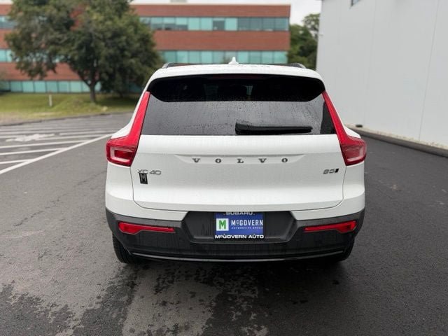 Used 2024 Volvo XC40 B5 Plus w/ Climate Package AWD/4WD image 7