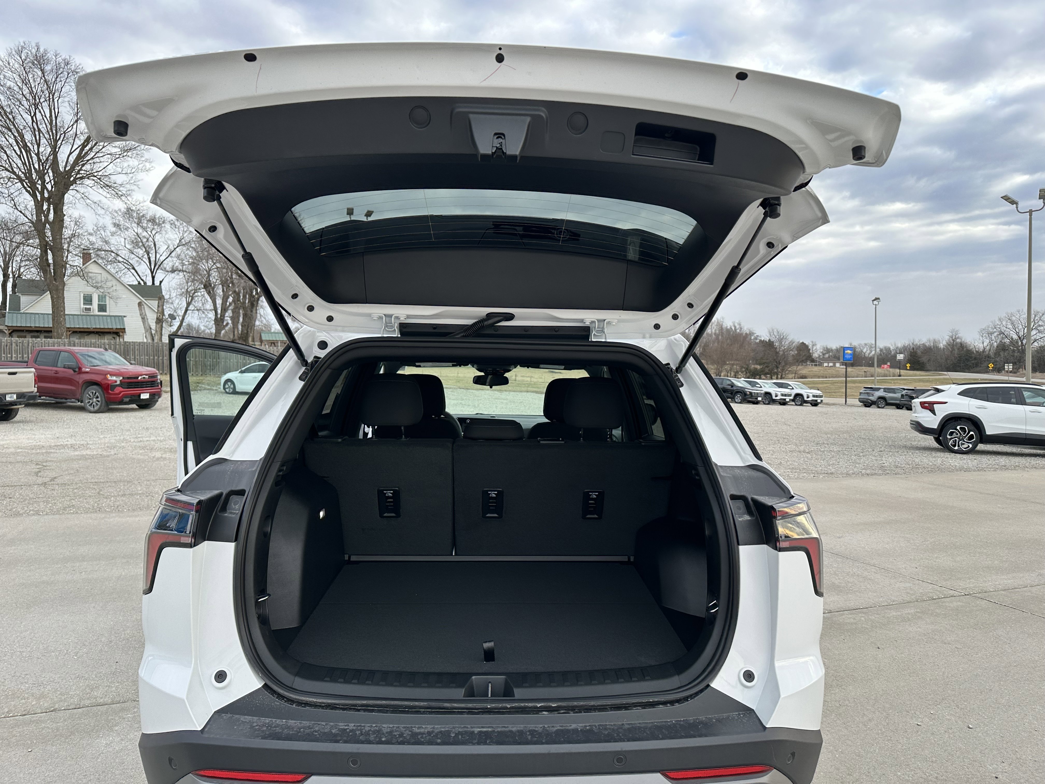 New 2026 Chevrolet Equinox LT image 16