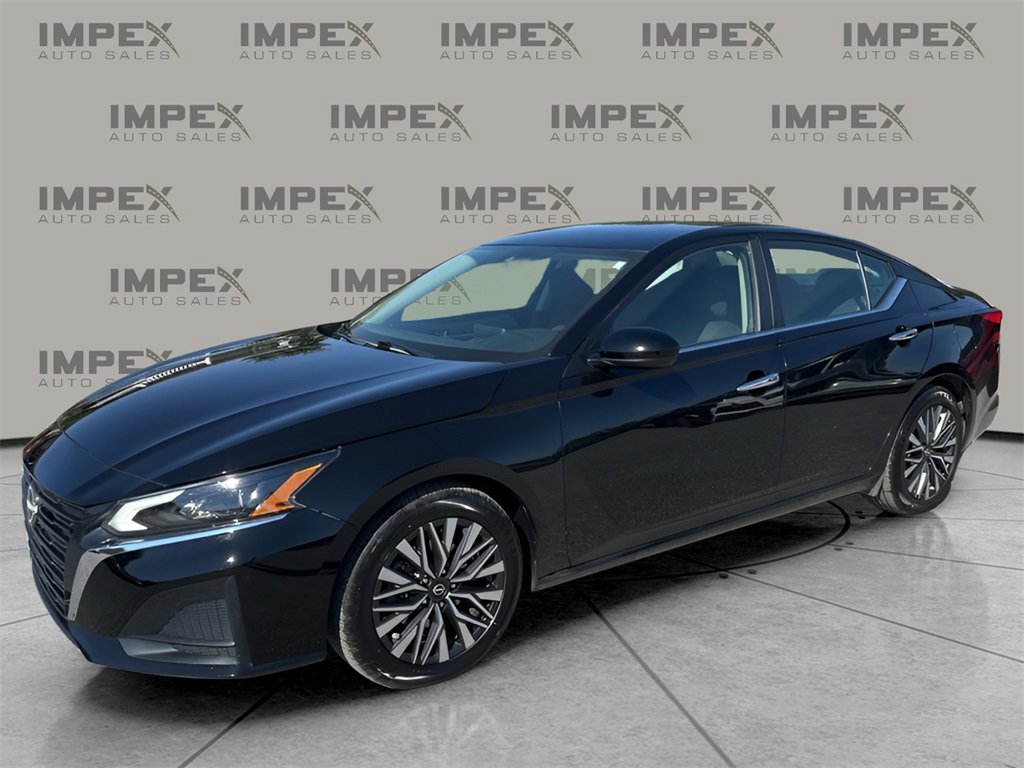 Used 2023 Nissan Altima 2.5 SV