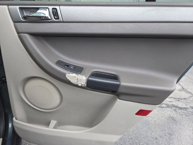 Used 2005 Chrysler Pacifica AWD w/ Cargo Convenience Group image 20