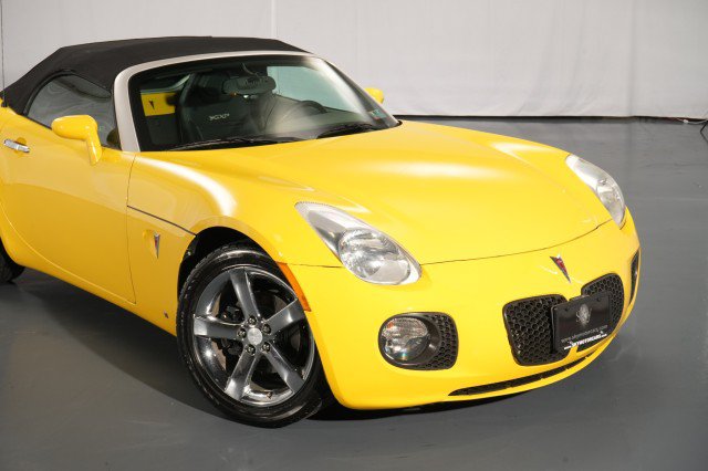 Used 2007 Pontiac Solstice GXP w/ Premium Package RWD image 13