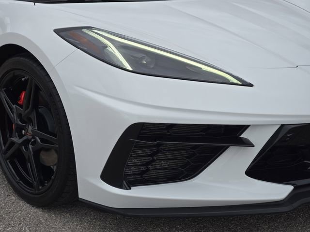 Used 2022 Chevrolet Corvette Stingray Preferred Cpe w/ Chrome Exterior Badge Package image 9