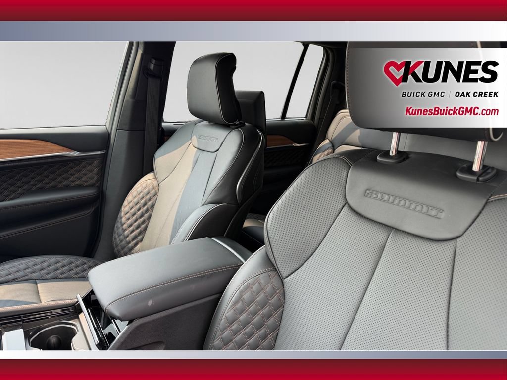 Used 2026 Jeep Grand Cherokee L Summit w/ Obsidian Package AWD/4WD image 23
