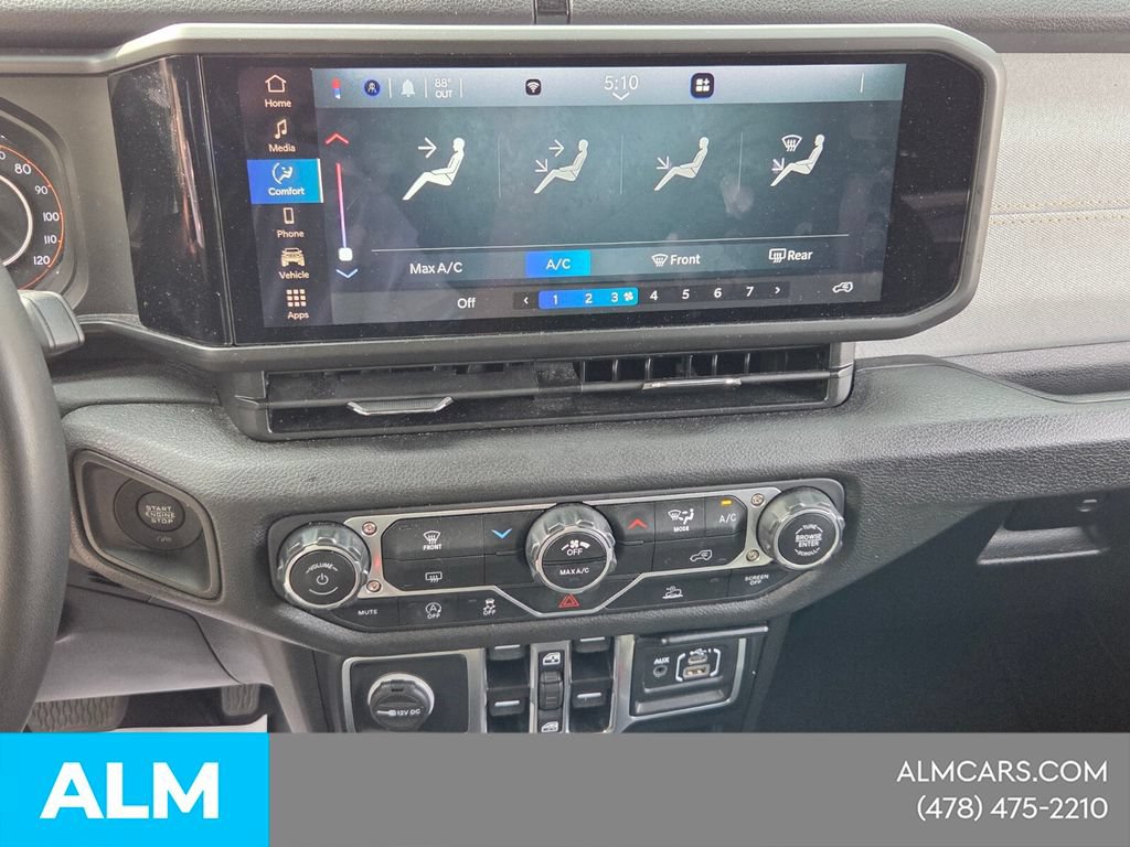 Used 2025 Jeep Wrangler Unlimited Sport AWD/4WD image 19