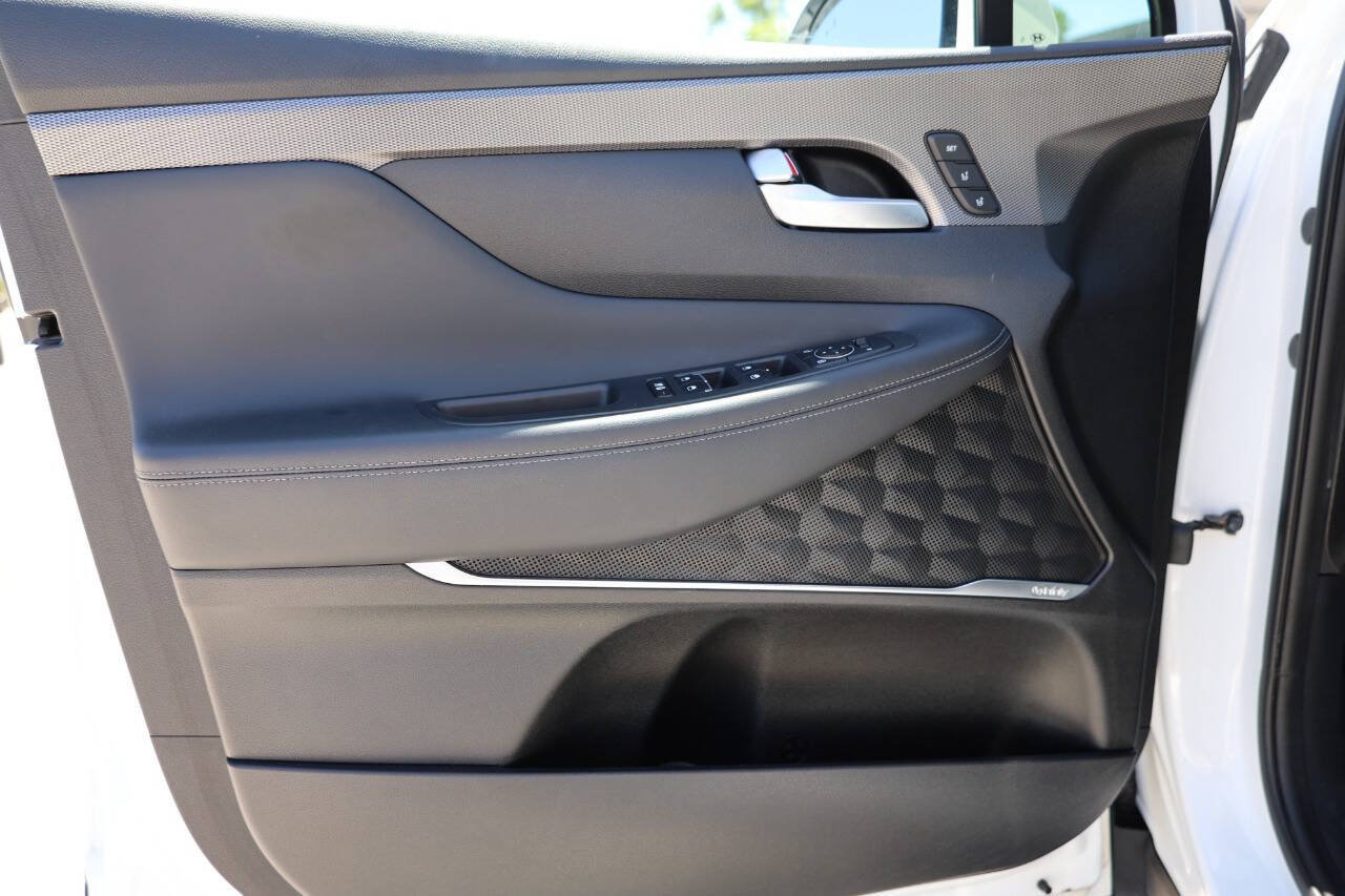 Used 2019 Hyundai Santa Fe FWD image 12