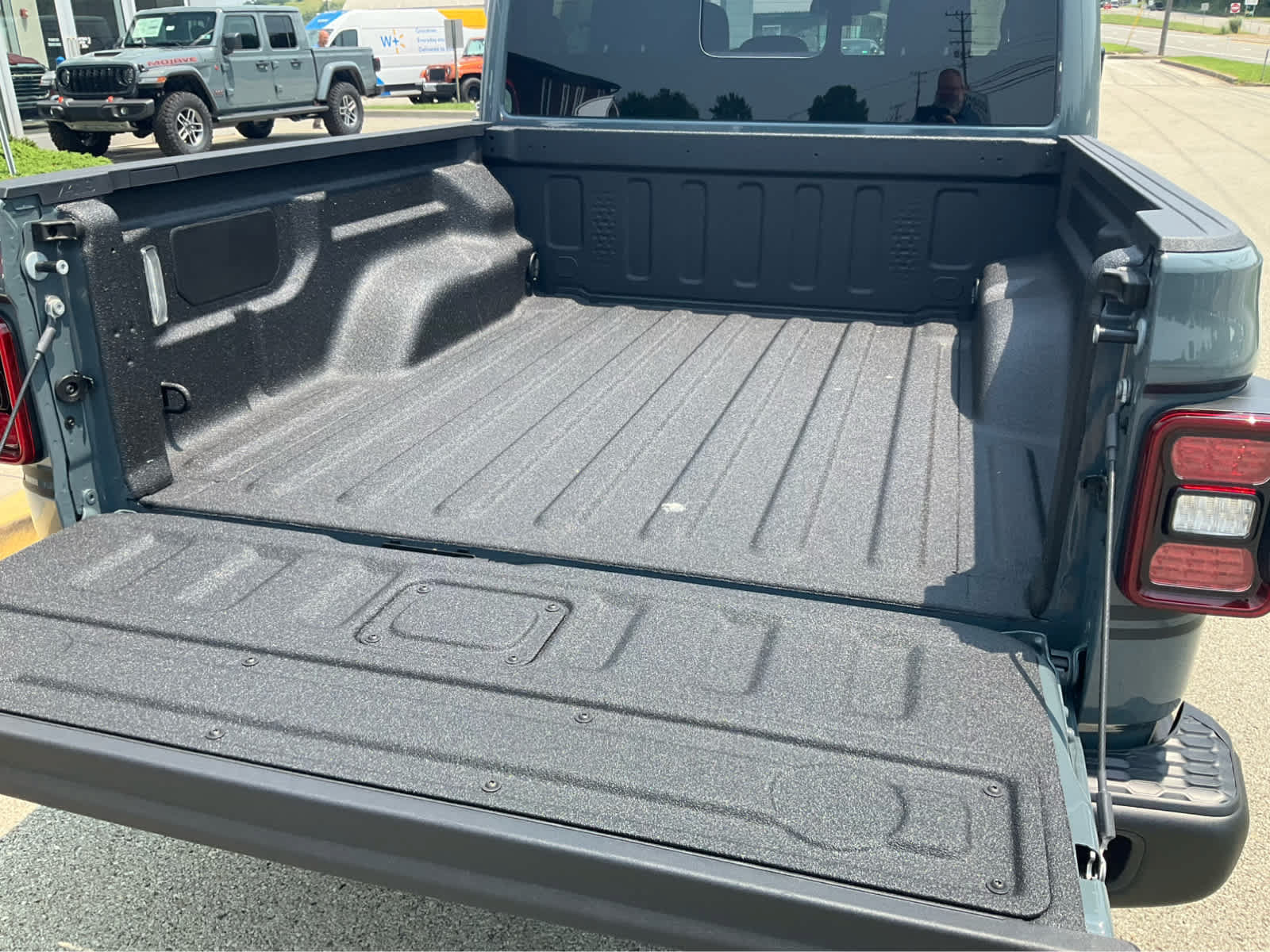 New 2026 Jeep Gladiator Rubicon AWD/4WD image 18
