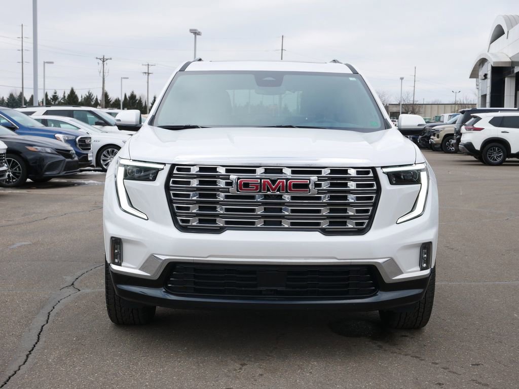 Used 2024 GMC Acadia Denali image 2