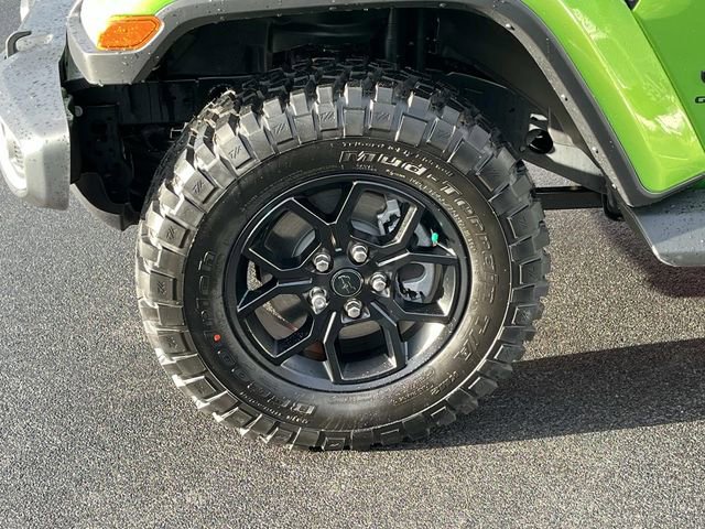 New 2025 Jeep Gladiator High Tide image 11