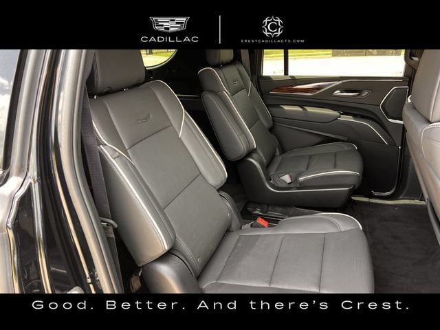 Certified 2024 Cadillac Escalade ESV Premium Luxury w/ Performance Package AWD/4WD image 32