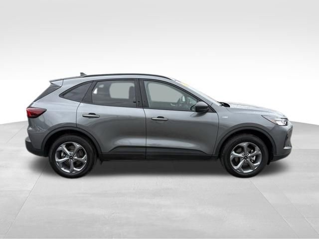 Used 2025 Ford Escape ST-Line AWD/4WD image 9