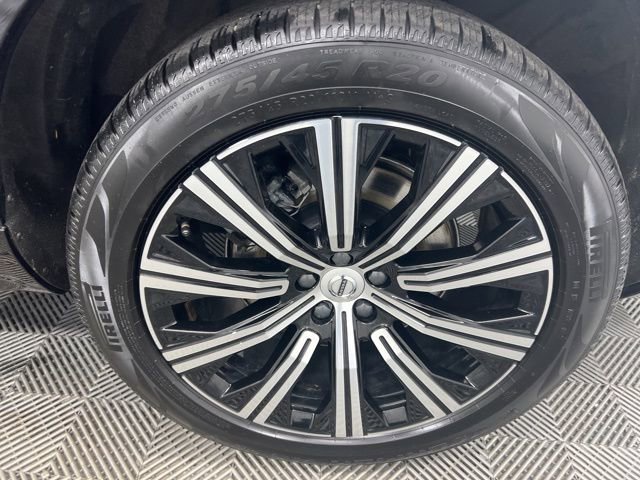 Used 2023 Volvo XC90 B5 Core w/ Climate Package image 10