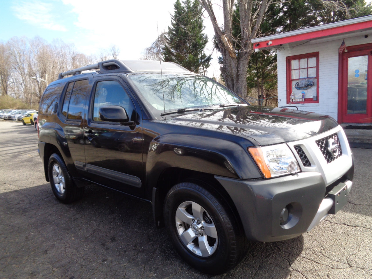 Used 2011 Nissan Xterra S image 3