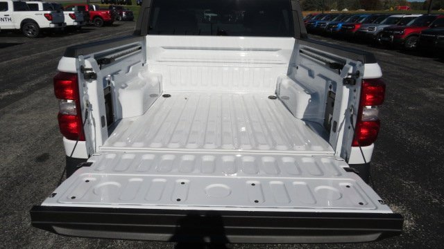 New 2025 Ford Maverick XLT w/ XLT Luxury Package image 28