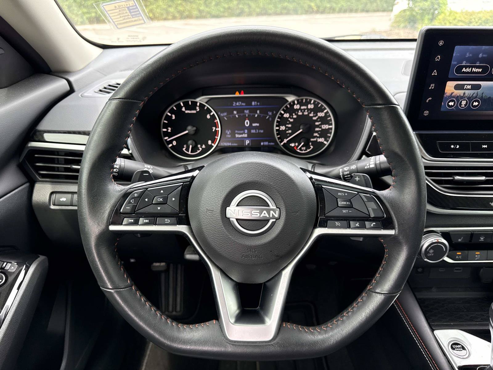 Used 2024 Nissan Altima 2.5 SR w/ SR Premium Package FWD image 14