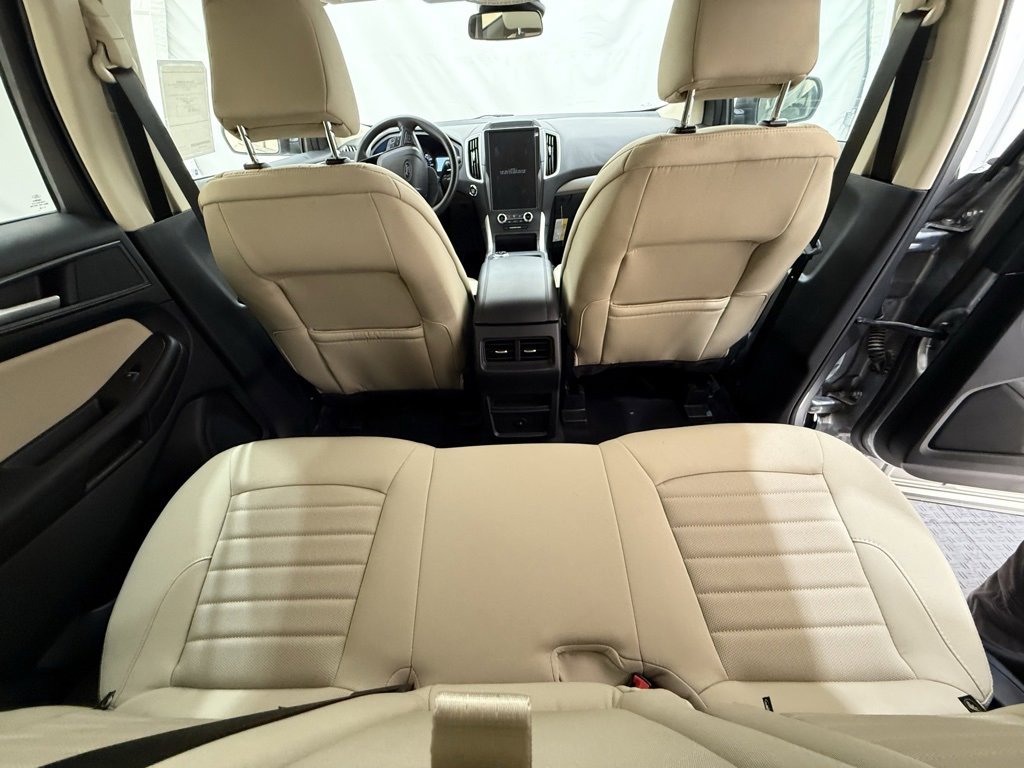 New 2024 Ford Edge SE image 25