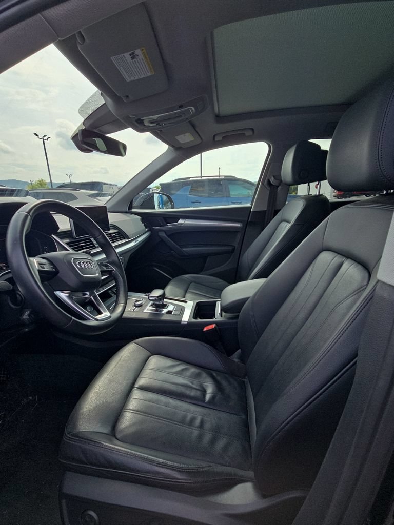 Used 2018 Audi Q5 2.0T Premium Plus w/ Premium Plus Package AWD/4WD image 5