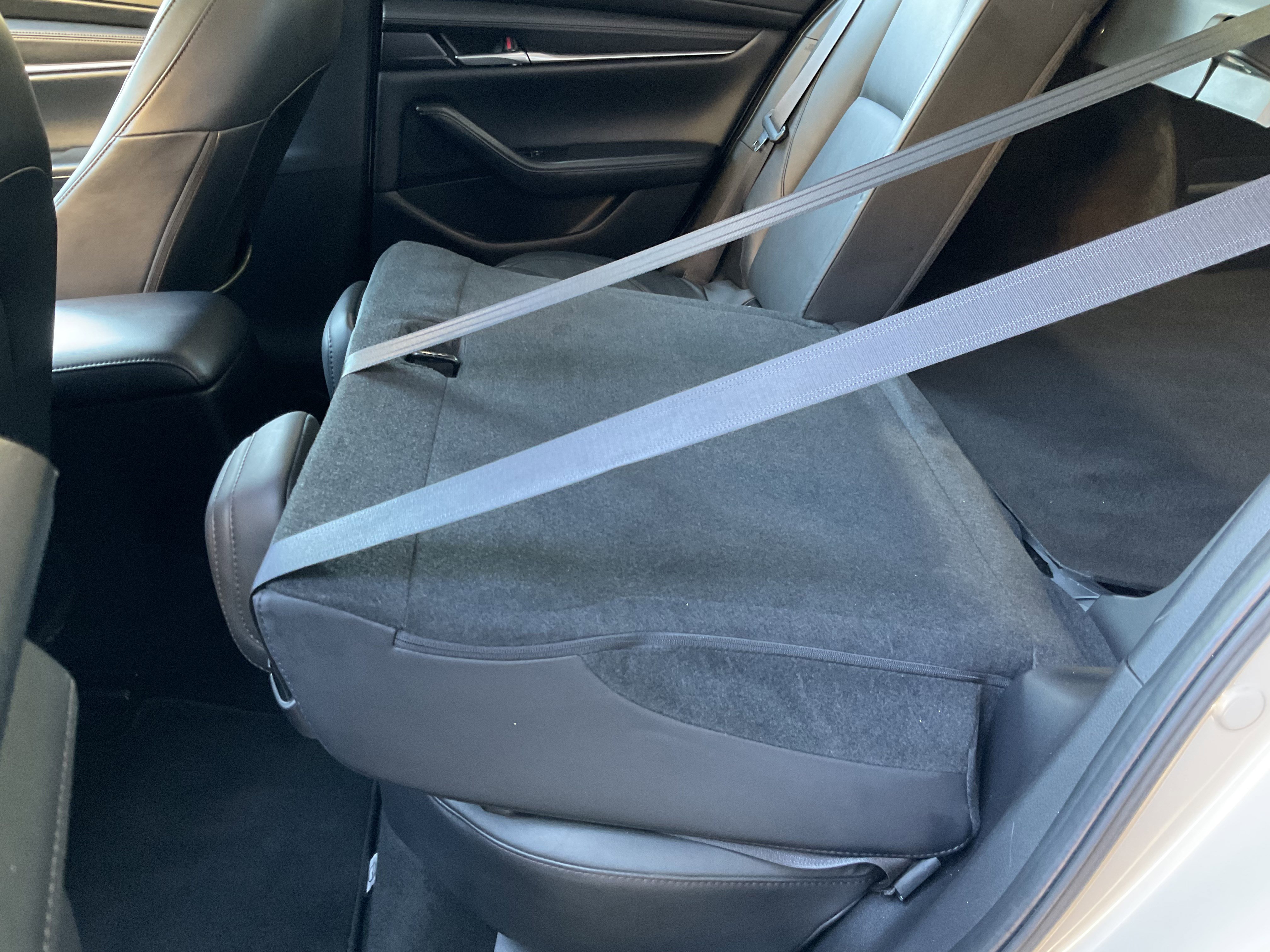 Used 2024 MAZDA MAZDA3 s FWD image 34
