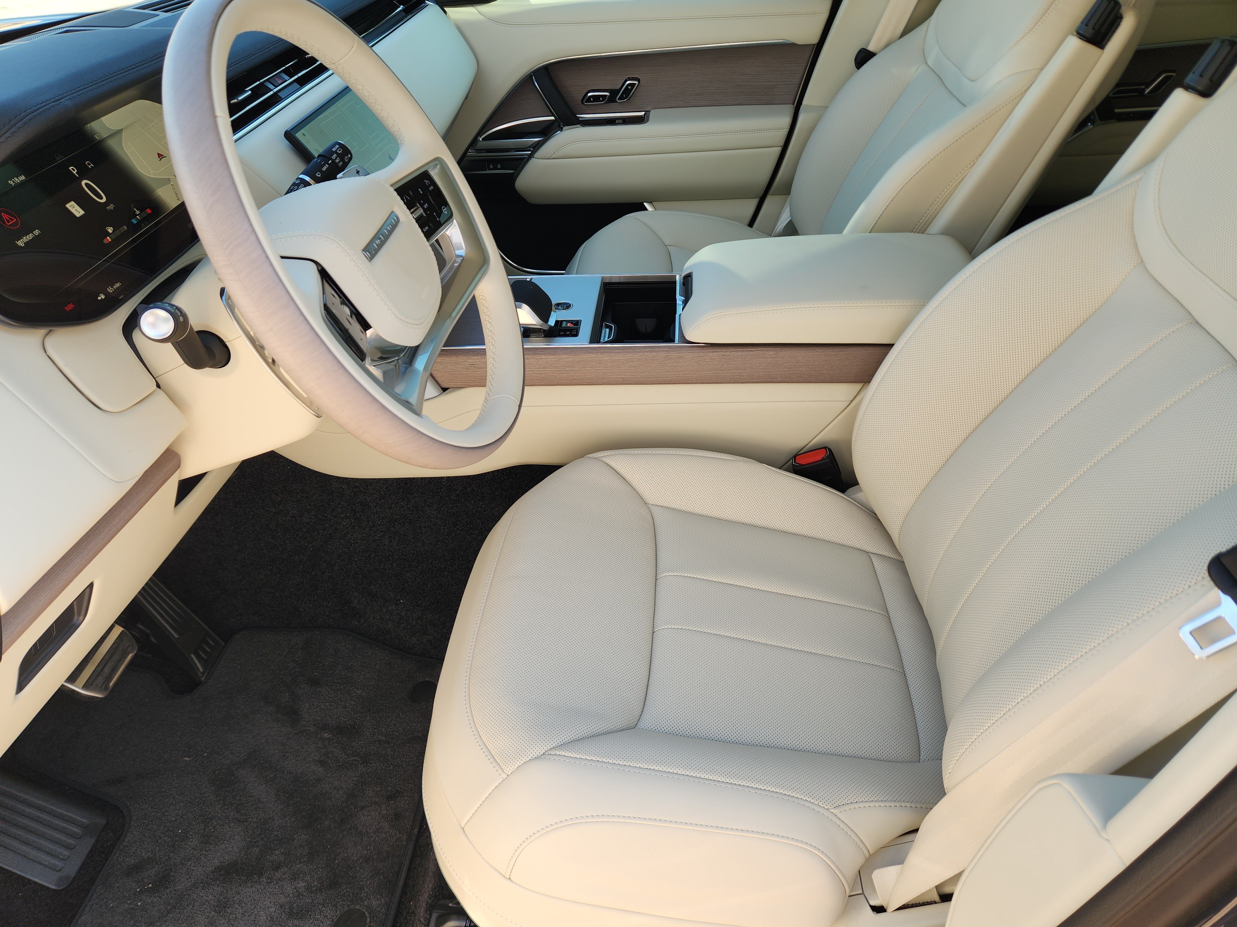 New 2026 Land Rover Range Rover SE AWD/4WD image 13