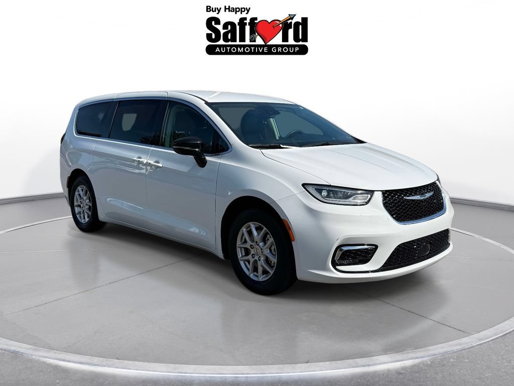 Used 2024 Chrysler Pacifica Touring-L FWD image 9