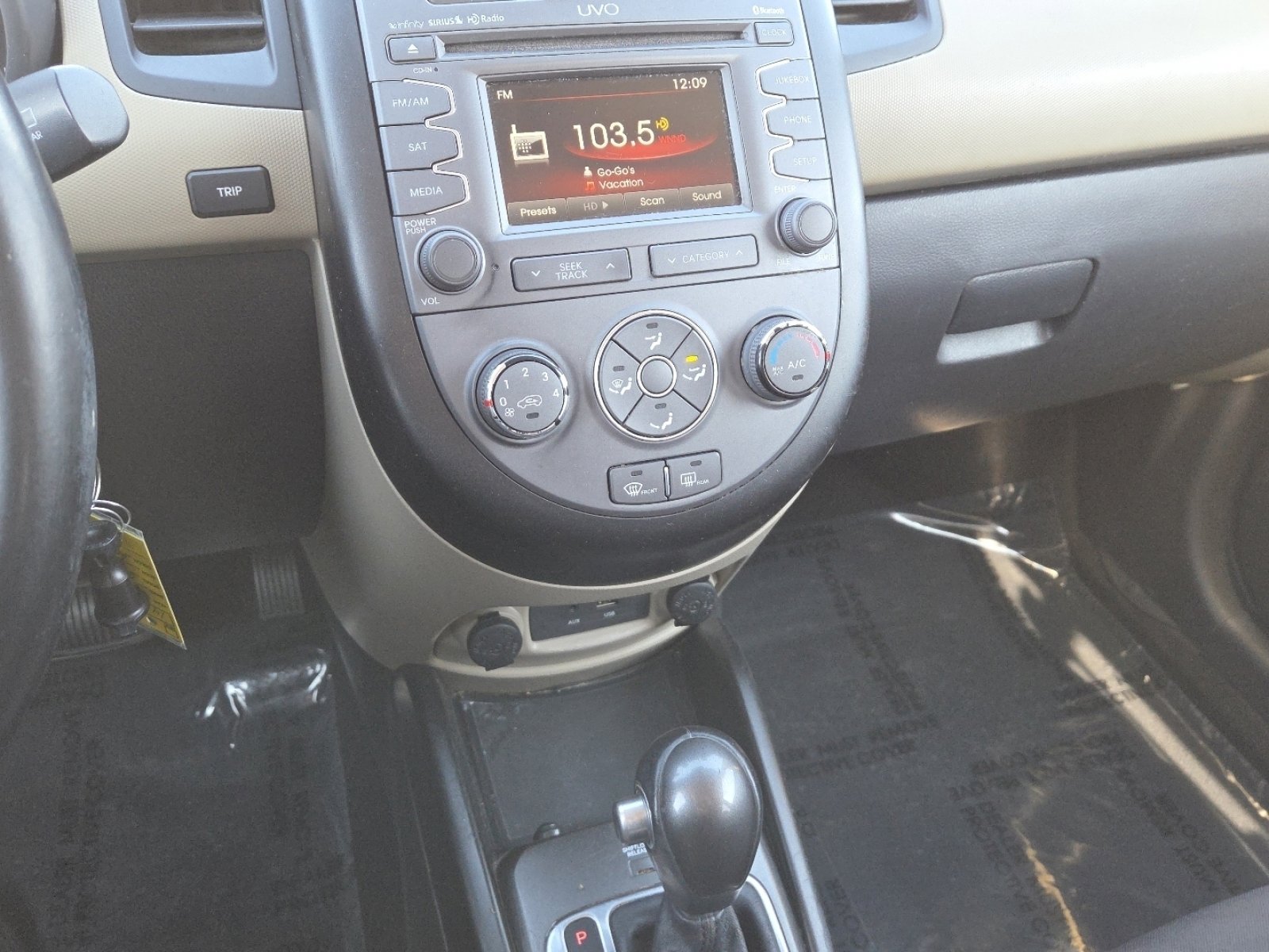 Used 2013 Kia Soul ! image 26