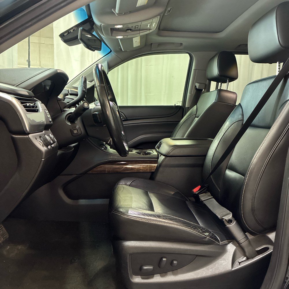 Used 2018 Chevrolet Tahoe LT w/ Z71 Midnight Edition AWD/4WD image 4