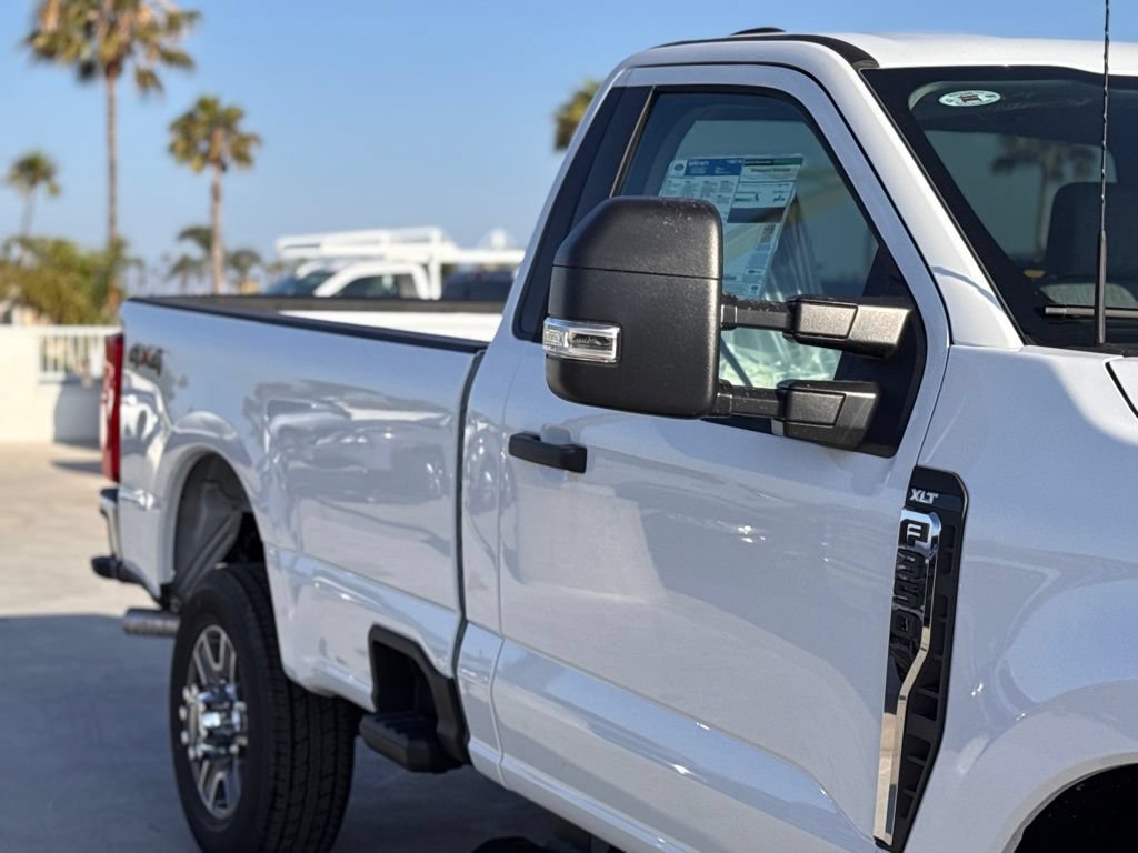 Used 2025 Ford F350 XLT AWD/4WD image 5