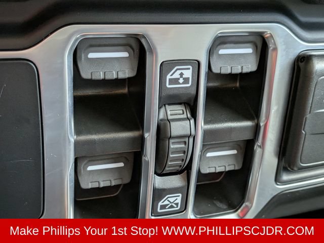 Certified 2025 Jeep Gladiator Sport AWD/4WD image 21
