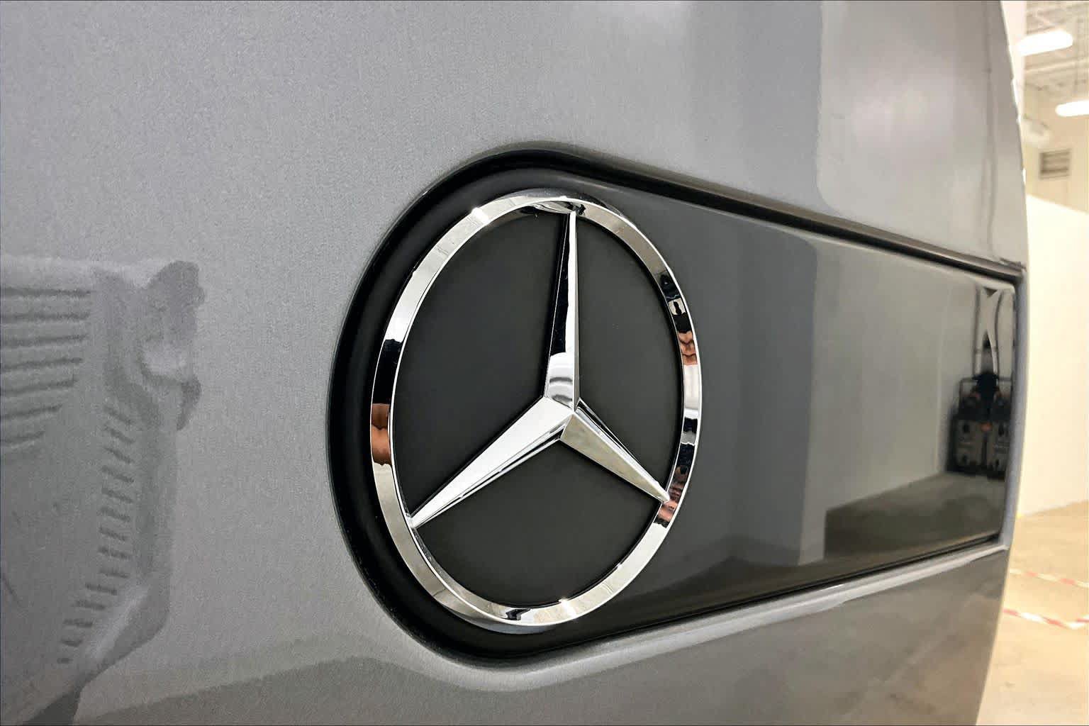 Used 2025 Mercedes-Benz G 550 image 30
