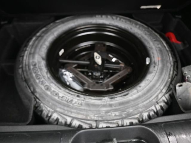 Used 2019 Jeep Cherokee Trailhawk image 25