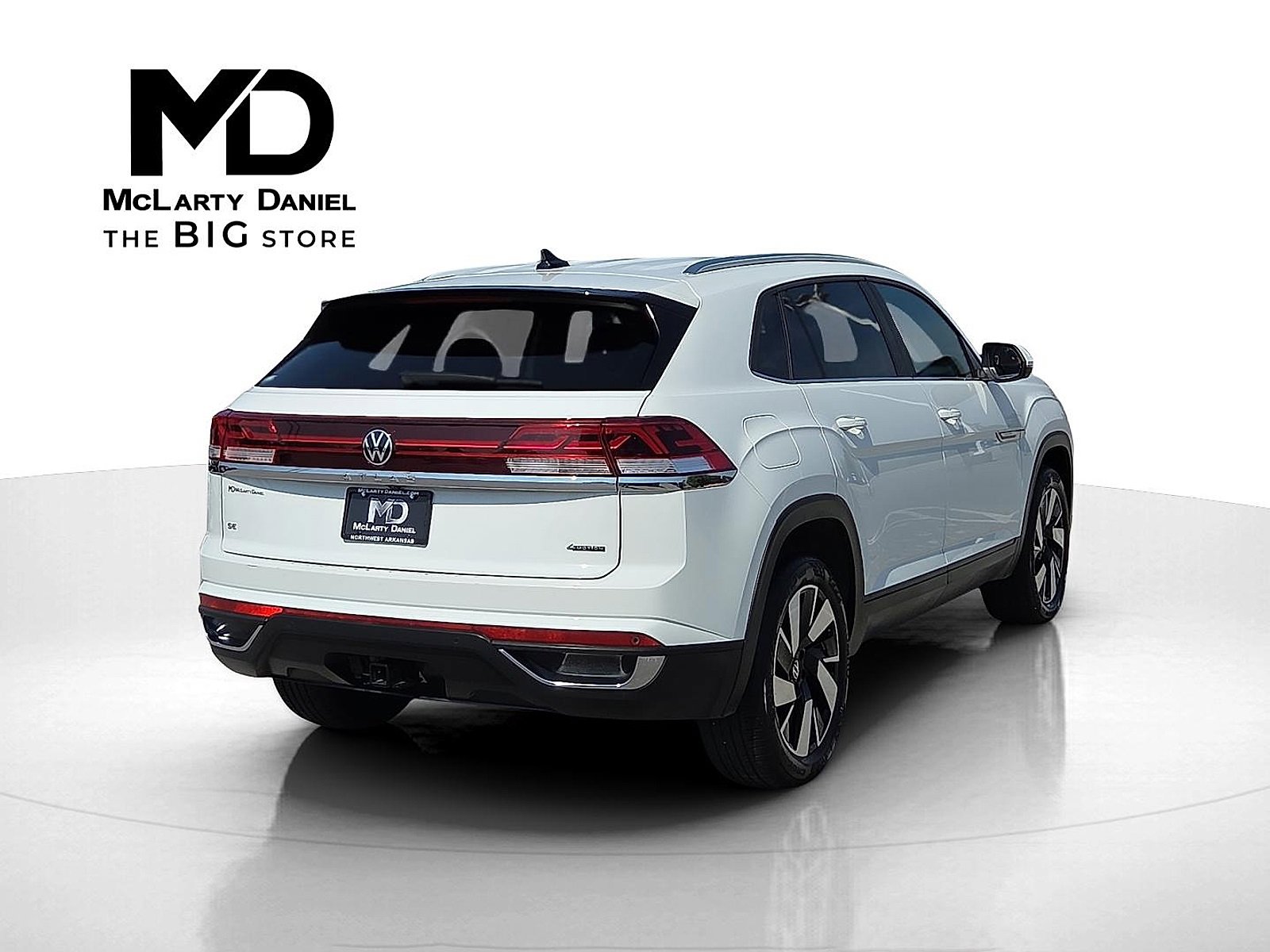 Used 2024 Volkswagen Atlas Cross Sport SE image 5