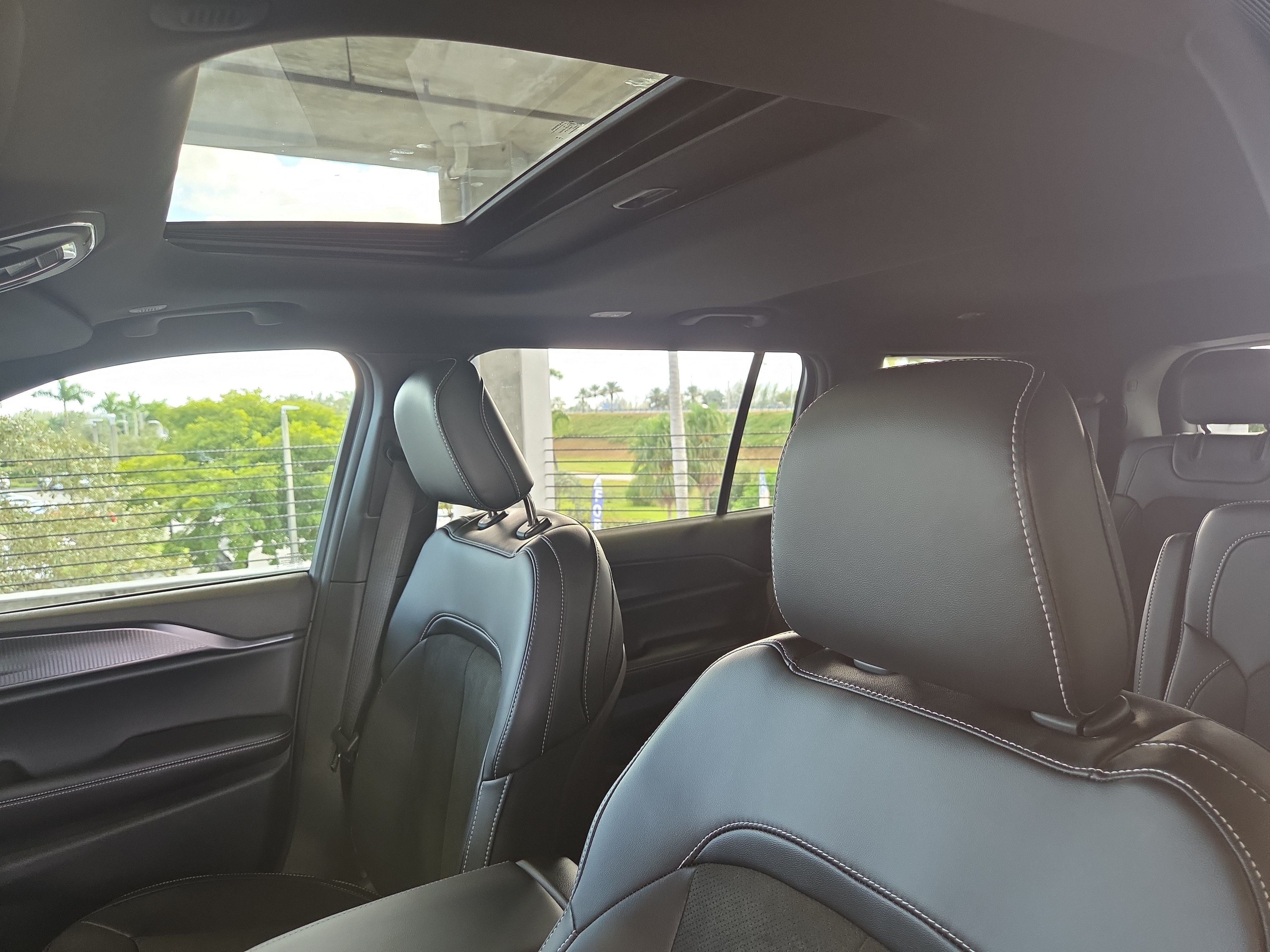 New 2025 Jeep Grand Cherokee L Altitude AWD/4WD image 22