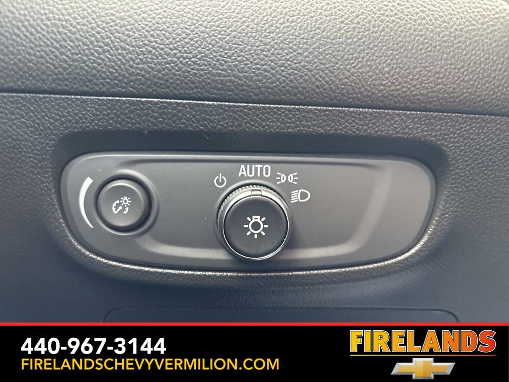 Used 2025 Buick Encore GX Sport Touring FWD image 16