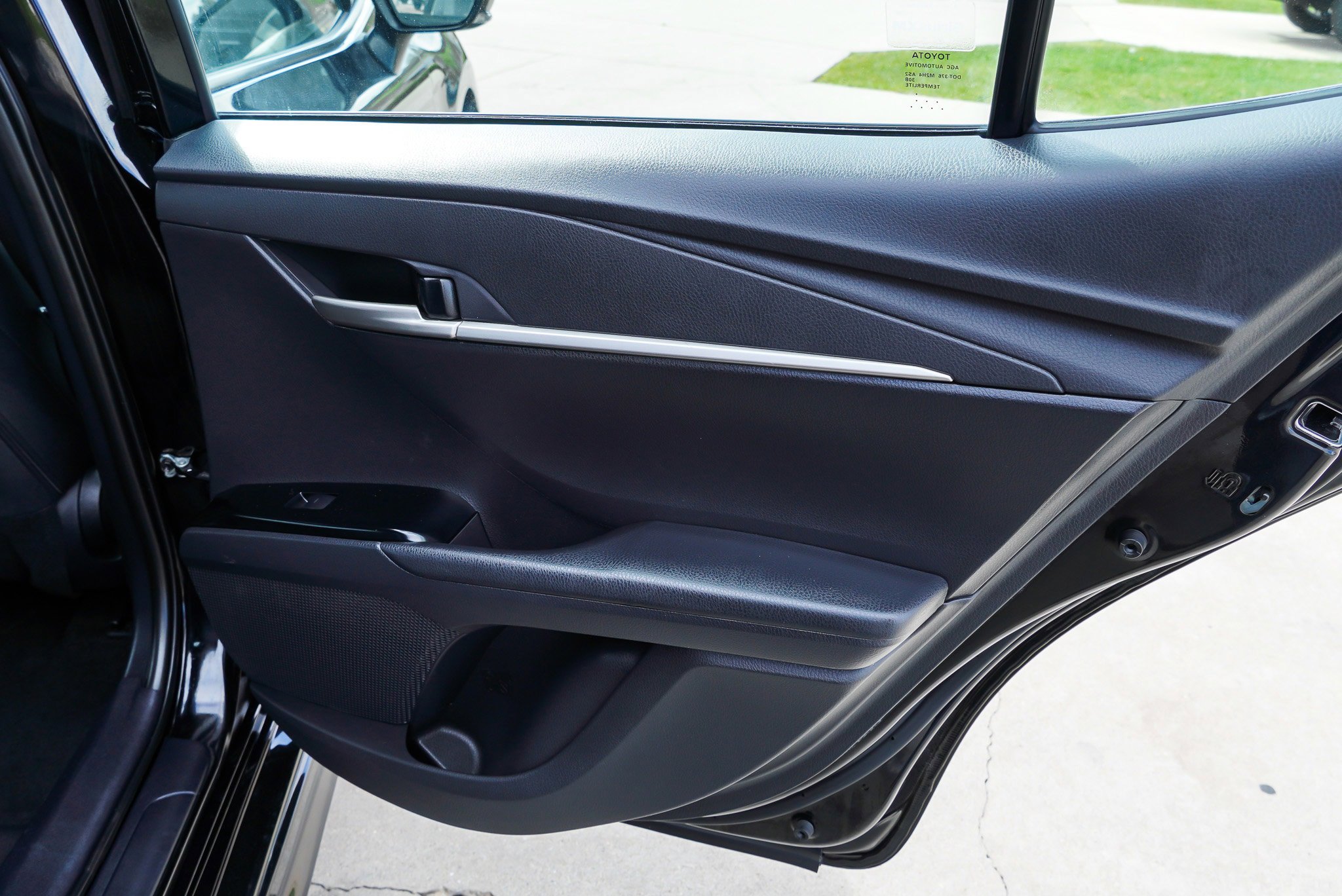 Certified 2025 Toyota Camry SE FWD image 28