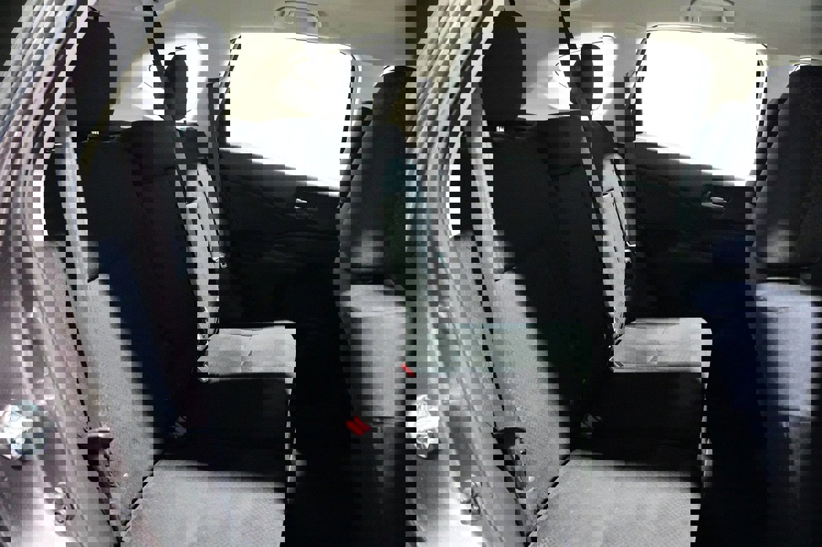 Used 2015 Honda CR-V LX image 19